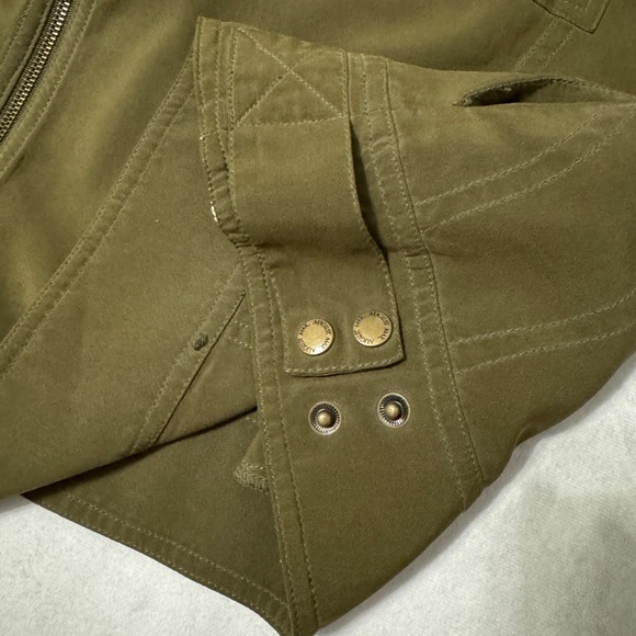 AUGUST MAX SILK SET. Green. Size 4 Plus - Picture 11 of 14